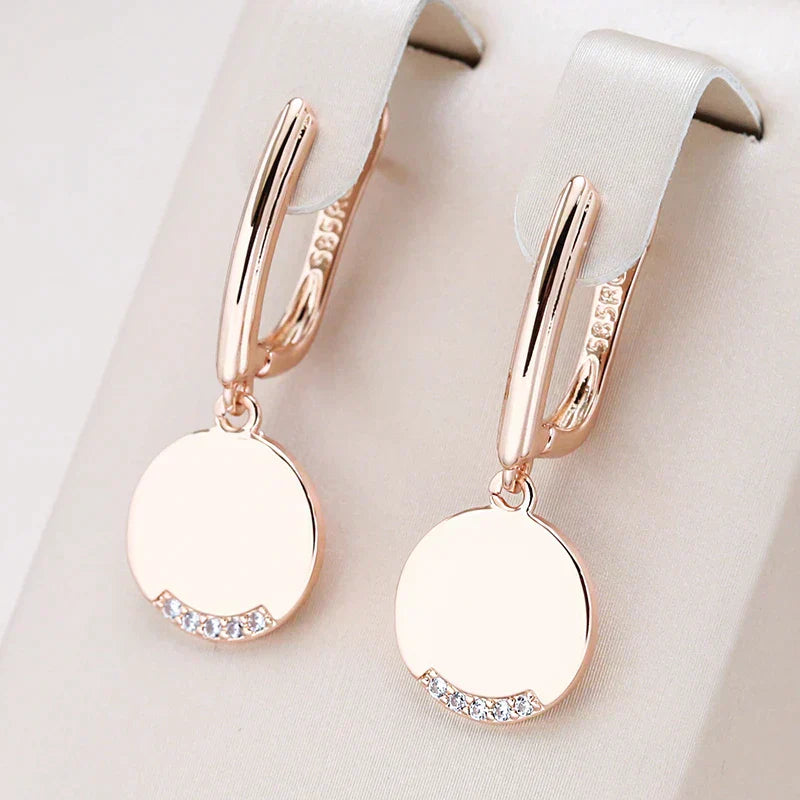 Brincos Elegantes em Ouro Redondo