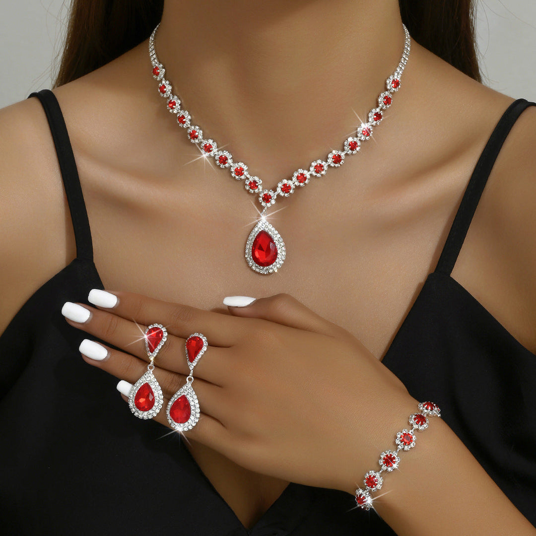 Conjunto de Três Peças de Joias para Noivas