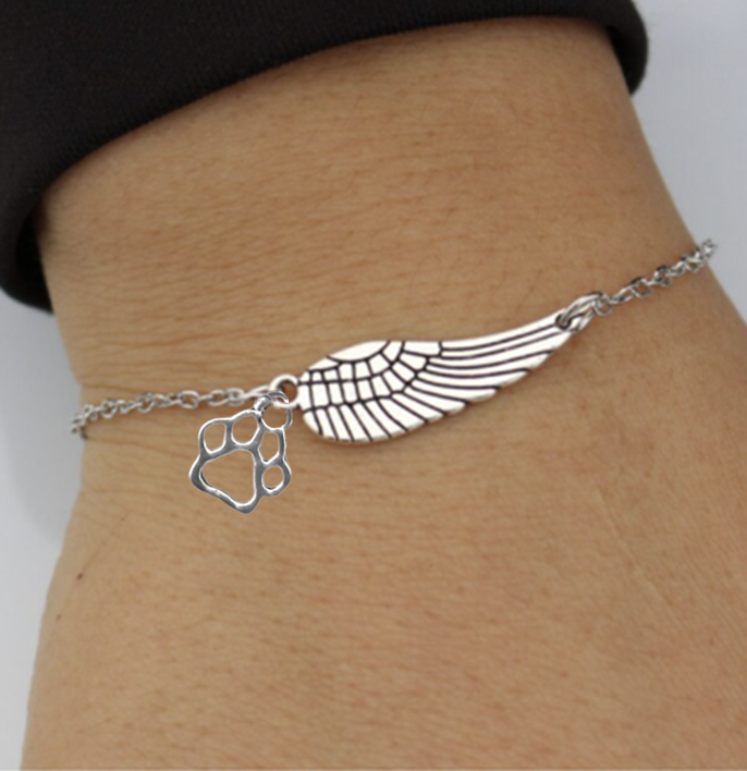 Pulseira Memorial em Prata com Asa de Anjo e Pegada | Feita à Mão