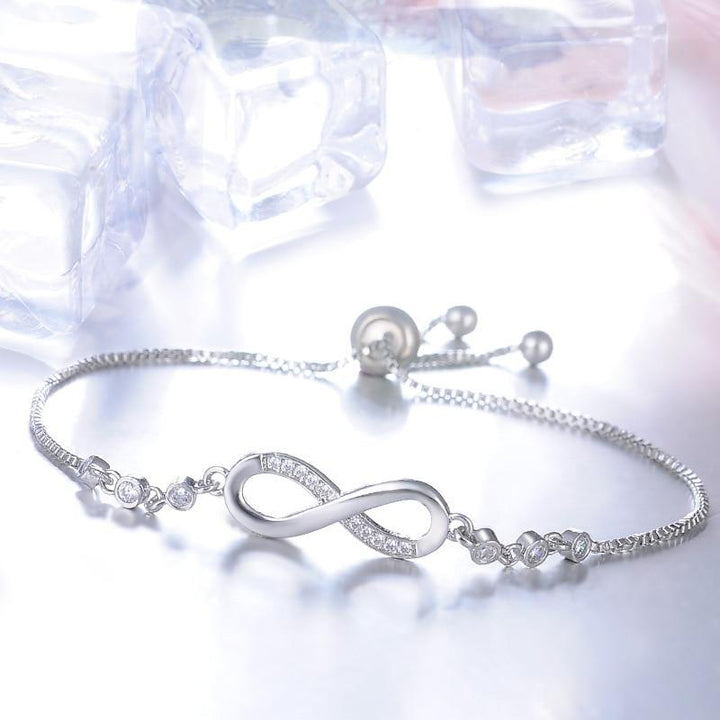 Pulseira Infinity ajustável em prata
