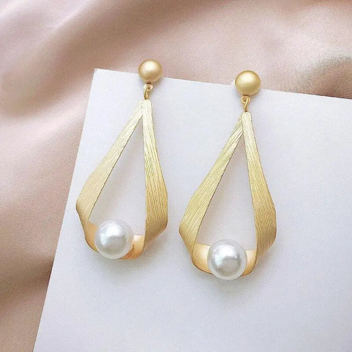 Brincos com Cristais e Pérolas Redondas