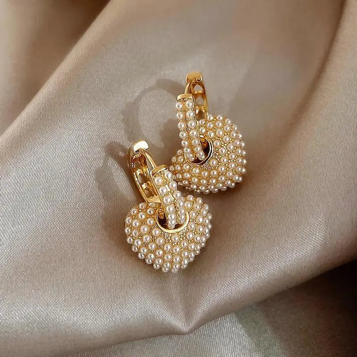 Brincos de Pérolas do Amor em Ouro