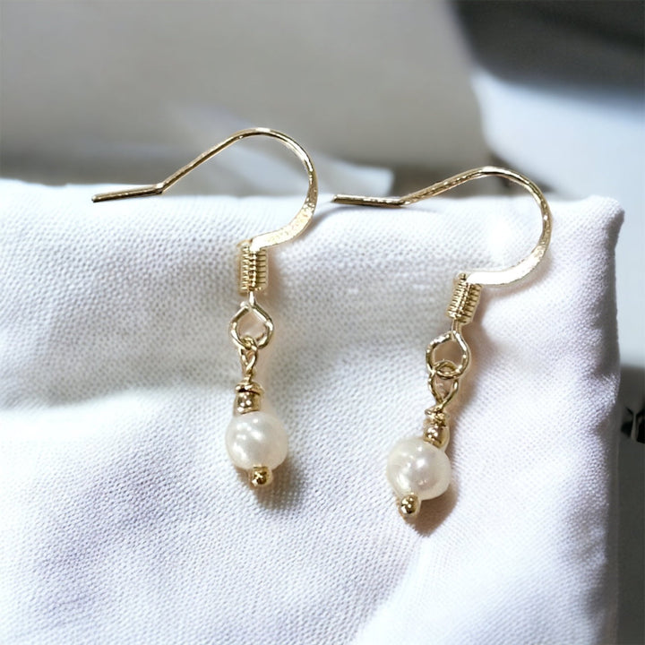 Brincos Greta com Pérolas de Água Doce