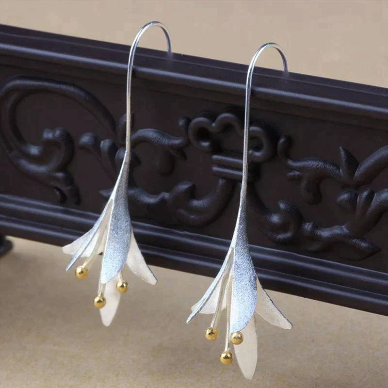 Brincos de Flor em Prata