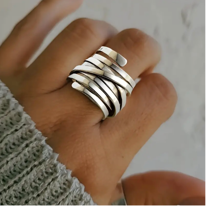 Bliss - Anel Vintage Prateado com Camada Espessa
