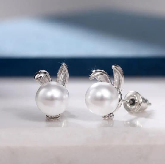 Colar e Brincos com Pérolas em Forma de Orelhas de gato