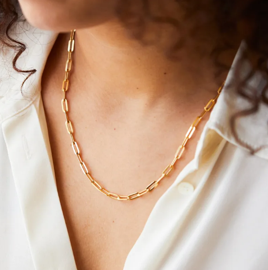 Colar Feminino com Corrente em Aço Inoxidável
