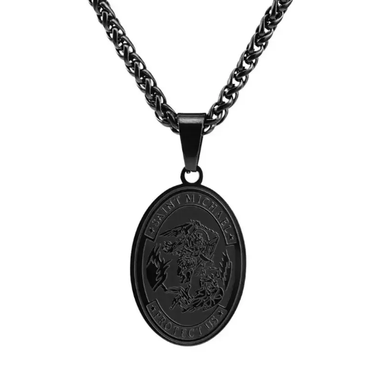 Colar Oval com Retrato de Anjo em Aço Inoxidável