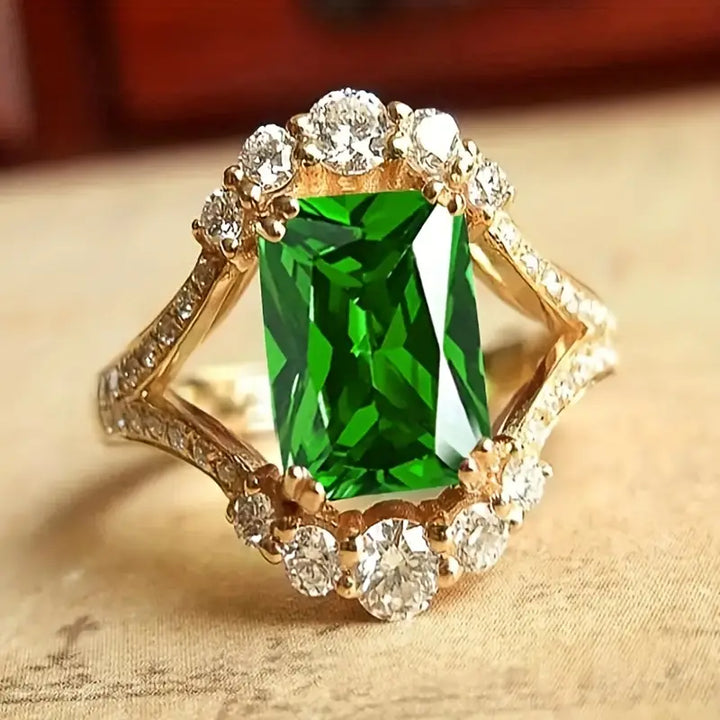 Anel Elegante Pedra de Esmeralda