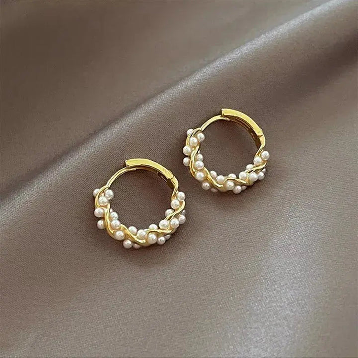 Brincos Elegantes de Pérola Redonda
