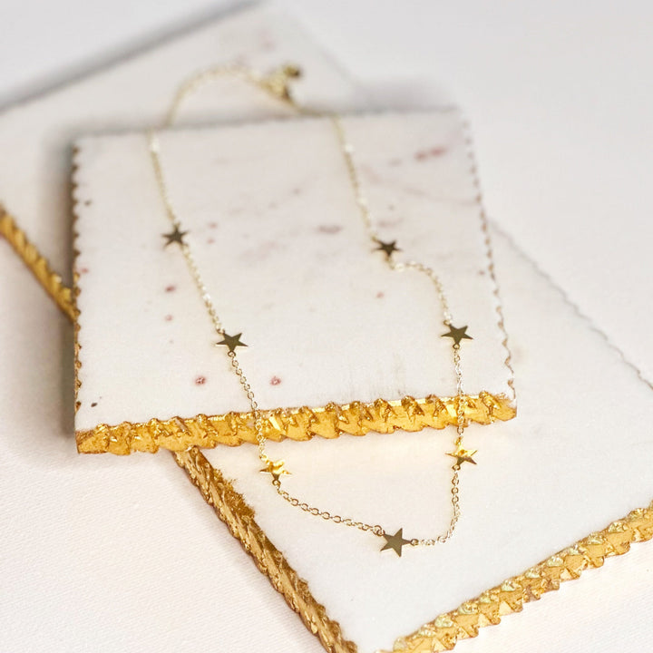 Colar Gargantilha com Pingente Stella Dainty Star