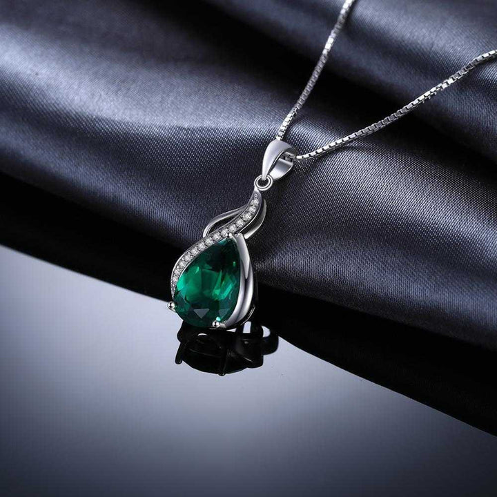 Colar Leônia com Pedra de Esmeralda
